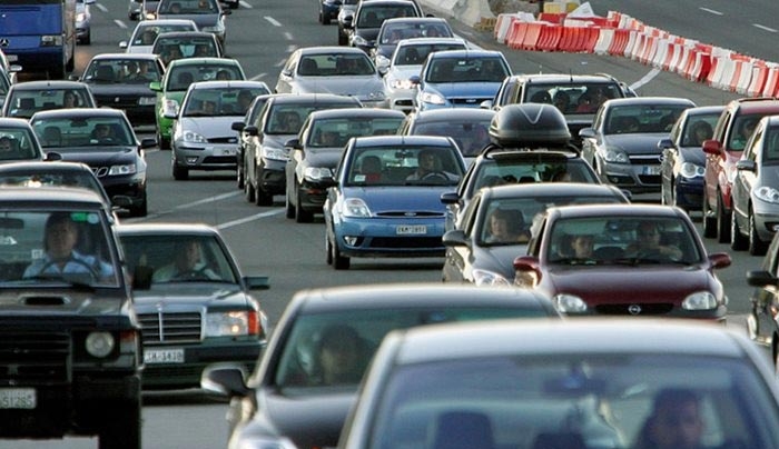 Έως 200 ευρώ το «χαράτσι» και για τα οχήματα με μηδενικά τέλη κυκλοφορίας