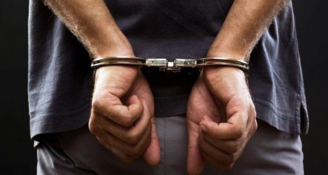 Συνελήφθη στο αεροδρόμιο της Θήρας Σύριος που προσπάθησε να ταξιδέψει με πλαστό διαβατήριο