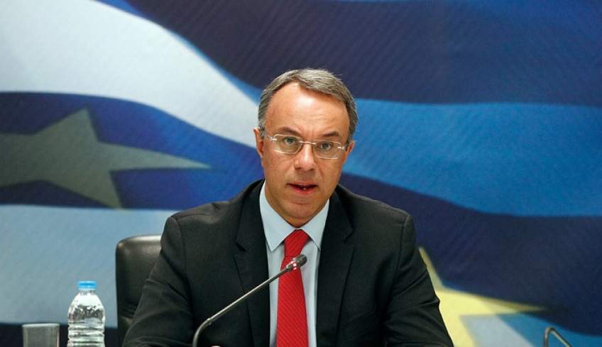 Σταϊκούρας: Σήμερα η λύση για τις επιταγές - «Επίδομα» 600 ευρώ σε γιατρούς, δικηγόρους