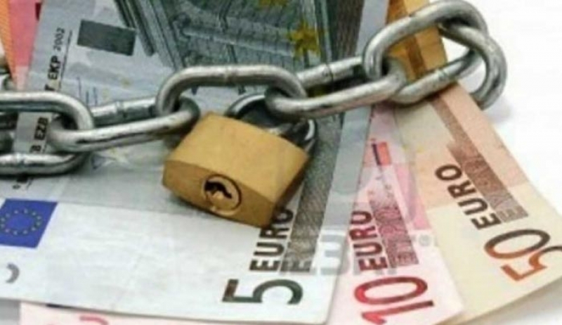Δέσμευση λογαριασμού και ΑΦΜ για χρέη στους Δήμους