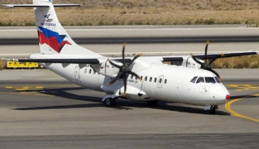 Η Sky Express θα μεταφέρει το Άγιο Φως σε Κω και Κάρπαθο