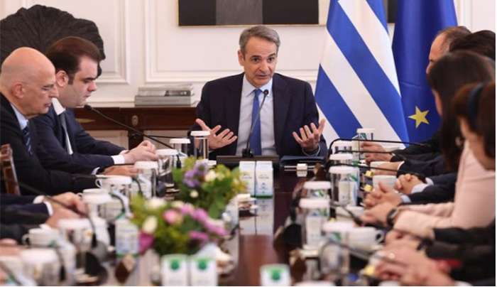 Η εισήγηση του Πρωθυπουργού στο Υπουργικό Συμβούλιο πριν από λίγο – Στα 920€ ο κατώτατος μισθός