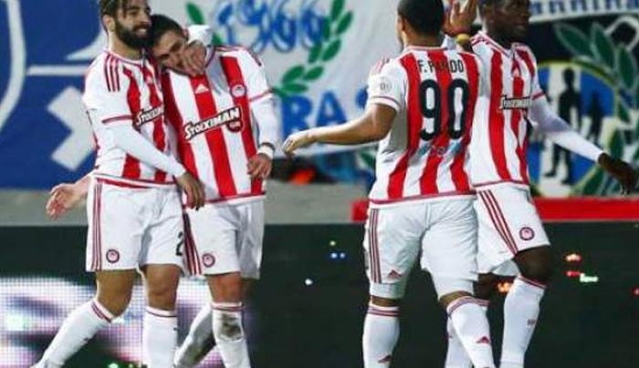 Super League: Εκτός έδρας νίκες για Ολυμπιακό και Παναθηναϊκό