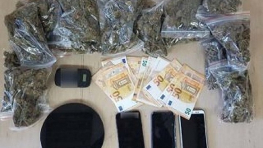 Μαθητές διακινούσαν ναρκωτικά στην Κέρκυρα - Ένας 17χρονος ο ''εγκέφαλος'' της οργάνωσης