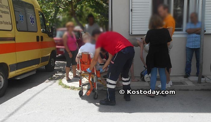 Τροχαίο ατύχημα στη συμβολή των οδών Βερροιοπούλου και Αλικαρνασσού (φωτό)