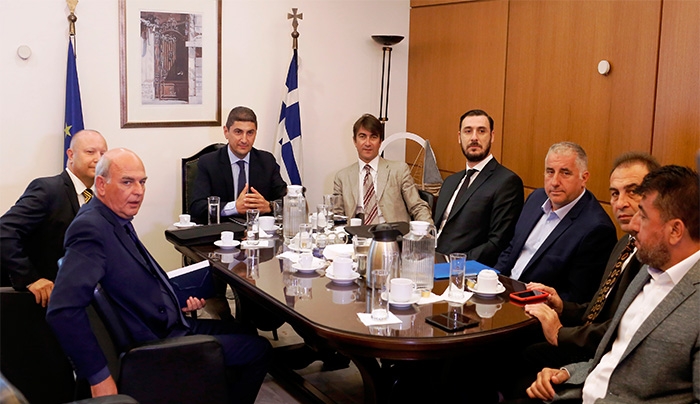 Σύσκεψη Λ. Αυγενάκη με τους φορείς του ποδοσφαίρου για την αντιμετώπιση της βίας