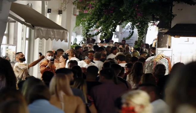 Τι εξετάζεται στις περιοχές που «βράζουν» από κρούσματα