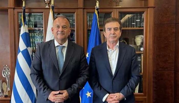 Γιάννης Παππάς: «Η πρόληψη πρέπει να προηγείται της καταστολής στα Δωδεκάνησα» - Συνάντηση με τον Μιχάλη Χρυσοχοΐδη