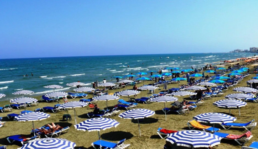Tα δικαιώματα των λουομένων-Τι επιτρέπεται σε αιγιαλούς και παραλίες;