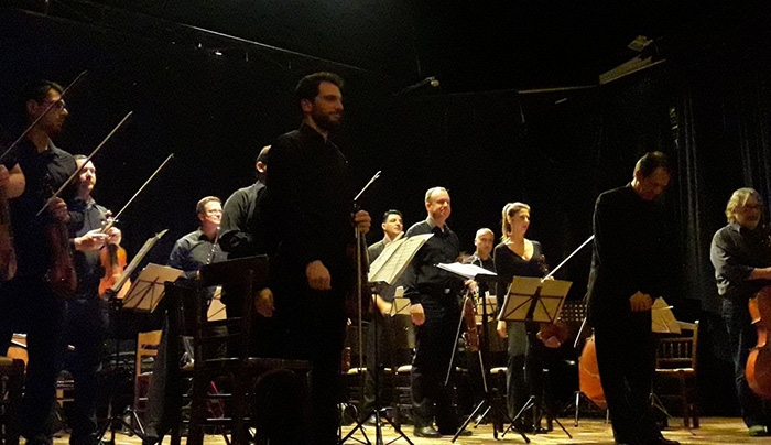 Ατμόσφαιρα Μεγάρου Μουσικής στον Ορφέα! Καταχειροκροτήθηκε η Κρατική Ορχήστρα Αθηνών (ΦΩΤΟ &amp; ΒΙΝΤΕΟ)