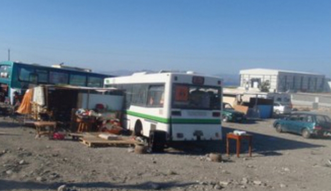 Να παραχωρηθούν διάσπαρτες κατοικίες για τους τσιγγάνους