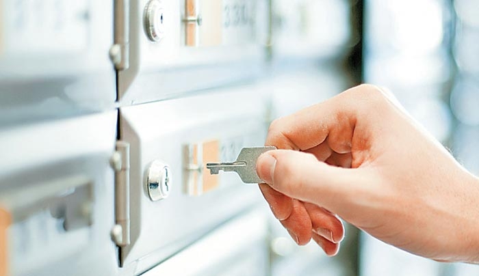 Σε δεκαετή «καραντίνα» όσοι χρωστούν στην εφορία