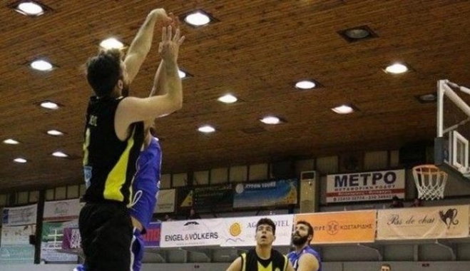 Στην Ακράτα ο Σαρίκας, έξω φρενών στον Ιπποκράτη