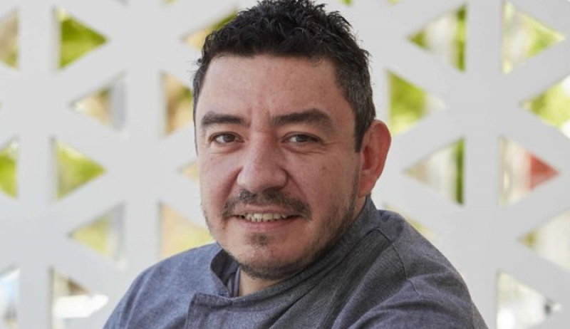 Χρήστος Γκανόγλου, ο executive chef του Mistral που φέρνει έναν νέο γαστρονομικό άνεμο στο νησί της Κω