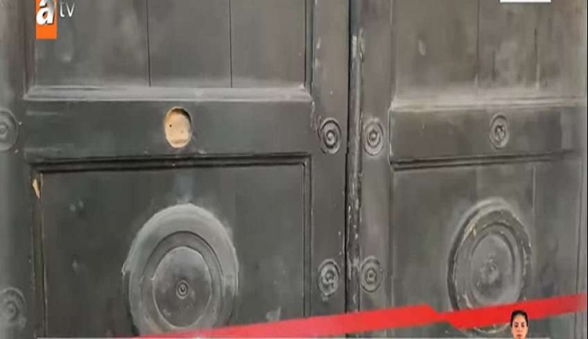 Τουρκία: Νέοι βανδαλισμοί στην Αγιά Σοφιά - Έκλεψαν έμβλημα από την Αυτοκρατορική Πύλη