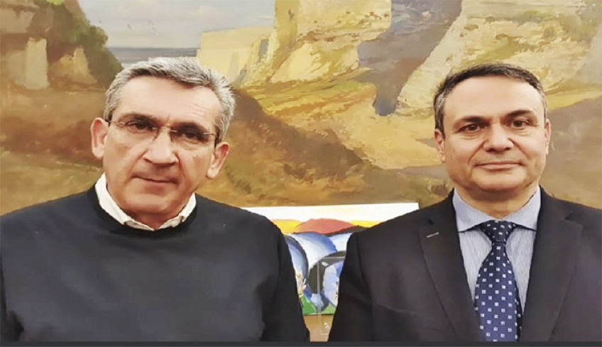 «Μένουμε στο σπίτι γιατί αγαπάμε τη ζωή»