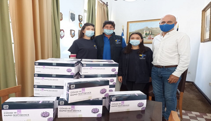 Παραδόθηκαν 500 Abbott Rapid Test στο κλιμάκιο ΚΟΜΥ ΕΟΔΥ Λέρου