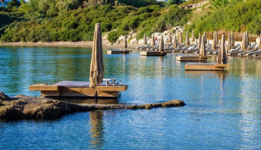 Ανακοίνωση από τους εργαζόμενους του beach bar: "Ούτε εκβιαζόμαστε, ούτε εξαναγκαζόμαστε"