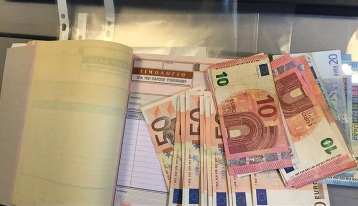 Σοκ στα «μπλοκάκια» με εισφορές εις διπλούν