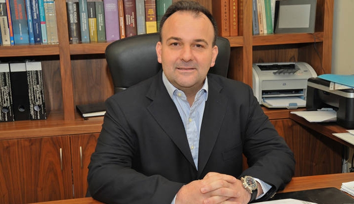 Ο κ. Τσίπρας θέλει να επιστρέψει η Ελλάδα στον τουρισμό των ρουμς του λετ και του κρις κραφτ
