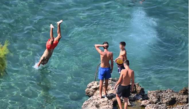 Καιρός σήμερα: Ζέστη με λίγα σύννεφα και ανέμους έως 8 μποφόρ – Αναλυτική πρόγνωση