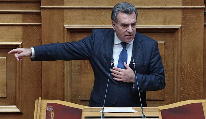 ΜΑΝΟΣ ΚΟΝΣΟΛΑΣ: «Αιτιολόγηση ή επανεξέταση της απόφασης για τα χαρακτηριστικά του πλοίου που θα εξυπηρετεί την ακτοπλοϊκή σύνδεση της Κάσου με την Κάρπαθο και τη Σητεία»