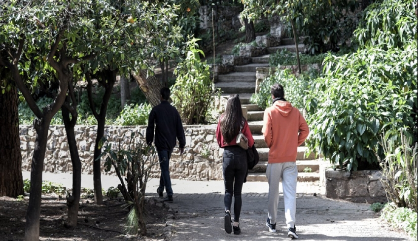 Νέα μέτρα: To plan b και οι κόκκινες γραμμές της κυβέρνησης στη μάχη με την πανδημία