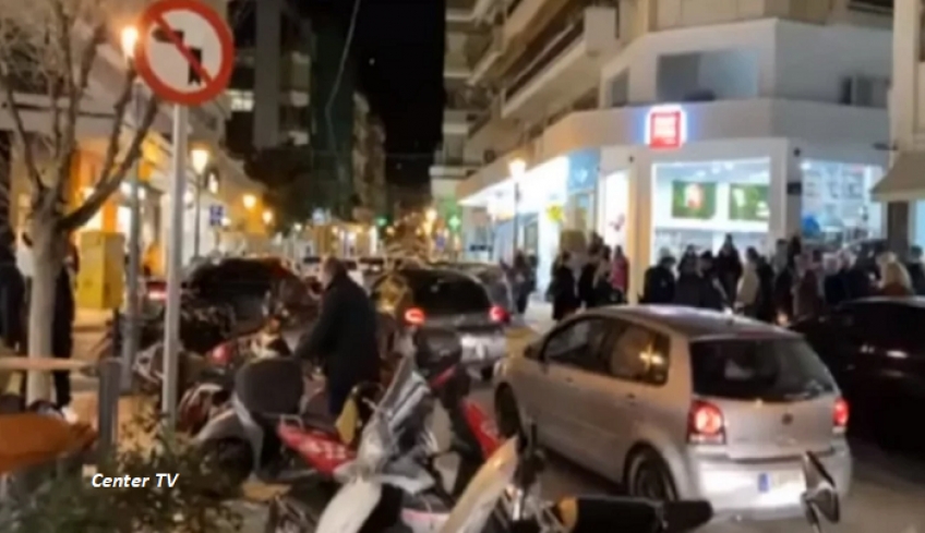 Καβάλα: Κινηματογραφική καταδίωξη στο κέντρο της πόλης -Έκλεψαν ταξί, τους συνέλαβε η ΕΛΑΣ [βίντεο]