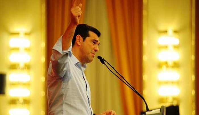 Τσίπρας: Απάτη η κυβέρνηση εθνικής ενότητας