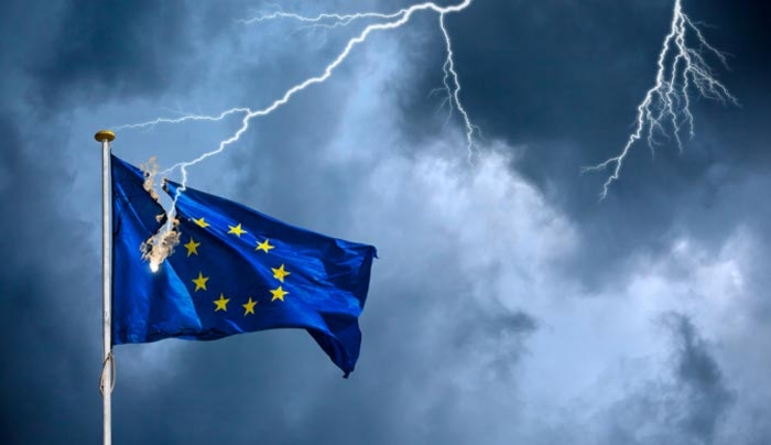 Εμφύλιος «Βορείων» και «Νοτίων» στην ΕΕ για το ελληνικό πρόγραμμα