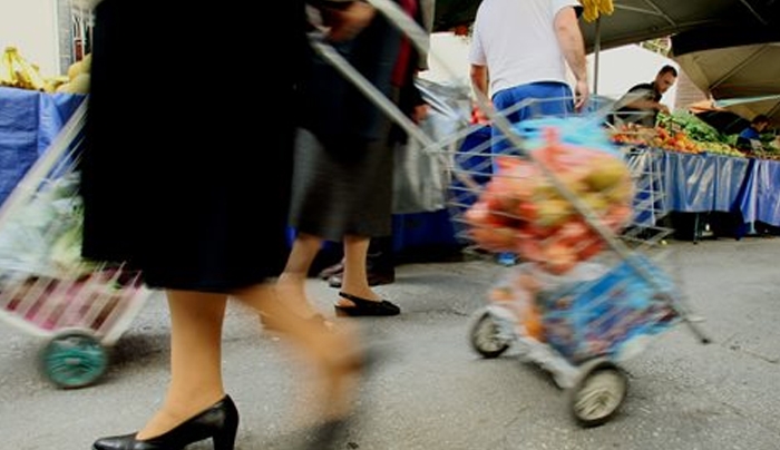 Εργαζόμενοι καταναλωτές: Τι θα γίνει με τις τιμές στα νησιά;