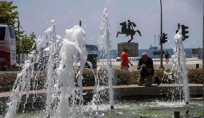 Καιρός σήμερα: Δυνατοί άνεμοι και έντονη ζέστη – Στους 35 βαθμούς η θερμοκρασία στην Αττική
