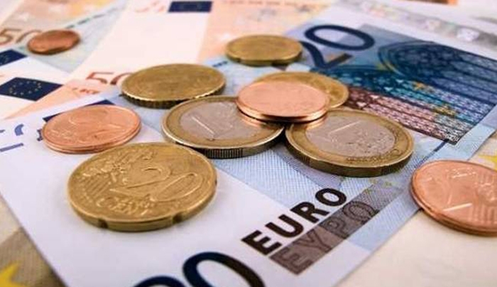 Στα 654 ευρώ τον Σεπτέμβριο ο κατώτατος μισθός