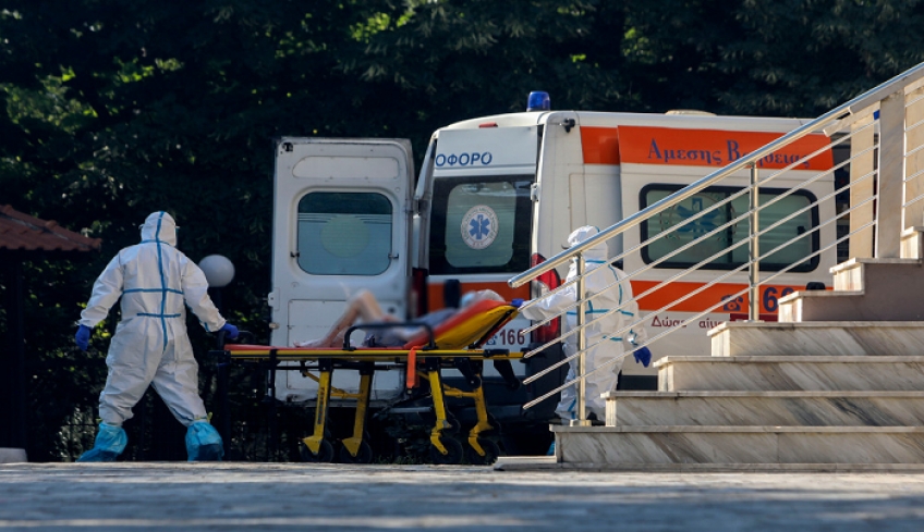 Τα μυστικά της υπερμετάδοσης του στην Ελλάδα – Τα δεδομένα και οι δύο όψεις
