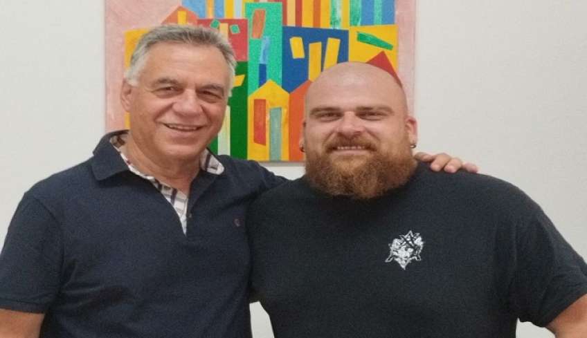 ΚΩΣΤΑΣ ΠΑΤΑΚΟΣ:“ Ο ΓΙΩΡΓΟΣ ΚΥΡΙΤΣΗΣ ΑΚΟΥΕΙ ΤΗ ΝΕΑ ΓΕΝΙΑ ΚΑΙ ΤΟ ΕΡΓΟ ΤΟΥ ΕΙΝΑΙ Η ΕΓΓΥΗΣΗ ΟΤΙ Η ΚΩΣ ΘΑ ΞΑΝΑΒΡΕΙ ΤΟ ΔΡΟΜΟ ΤΗΣ.”