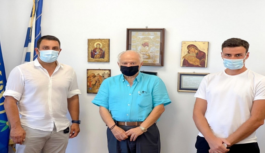 Συνάντηση προέδρων ΤΕΕ και Αρχιτεκτόνων Δωδ/σου με τον δήμαρχο Καρπάθου