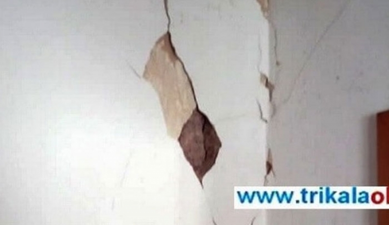 Σεισμός στα Τρίκαλα: Καταστροφές και κατολισθήσεις από τα 5 Ρίχτερ - Ανάστατοι οι κάτοικοι (βίντεο)