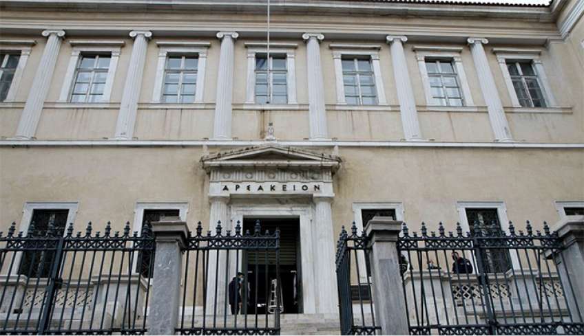 Το ΣτΕ «μπλόκαρε» τα δώρα στο Δημόσιο - Τι απαντά ο πρόεδρος Δικαστών - Εισαγγελέων