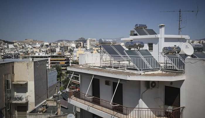 Τέλος τα μετρητά για αγορές ακινήτων, ΦΠΑ και τέλη και στα AirBnB