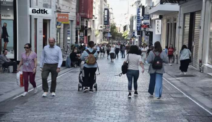Η κυβέρνηση ρίχνει στην αγορά 2,1 δισ. έως τα Χριστούγεννα - Τι αναφέρει η έκθεση της Eurostat για τους Έλληνες καταναλωτές