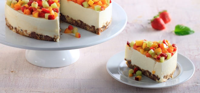 Cheesecake με Philadelphia με Μέλι και καλοκαιρινά φρούτα