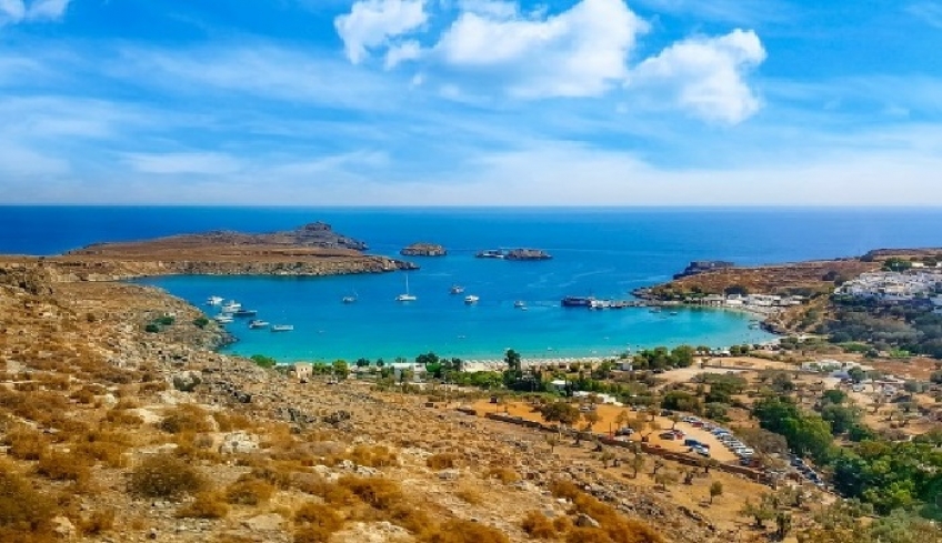 Άδειες για ανακαινίσεις σε ξενοδοχεία στην Κω και τη Ρόδο