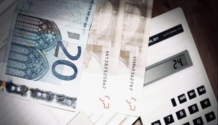 Πότε ξεκινά η ενίσχυση 25.000 επιχειρήσεων με μείωση τζίρου άνω του 30%