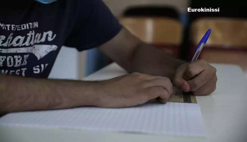 «Αντικείμενο του πόθου» ιατρικές και νομικές σπουδές και φέτος στις Πανελλήνιες - Πόσες θέσεις υπάρχουν για το 2023
