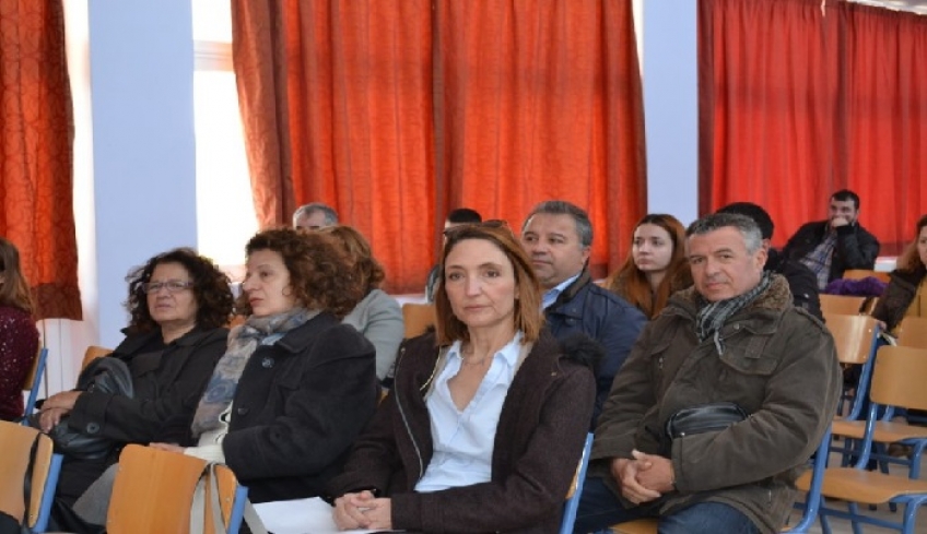 ΛΑΪΚΗ ΣΥΣΠΕΙΡΩΣΗ στην ΗΜΕΡΙΔΑ Β’ ΕΛΜΕ ΓΙΑ ΤΗΝ ΣΧΟΛΙΚΗ ΣΤΕΓΗ: Δεν συμβιβαζόμαστε ούτε με τα containers,ούτε με τις μισθωμένες αίθουσες