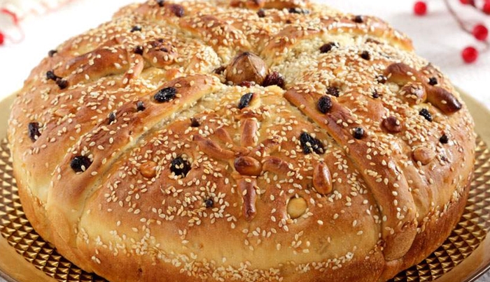 Πεντανόστιμο χριστόψωμο
