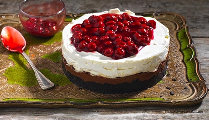 Cheesecake με Merenda και βύσσινο