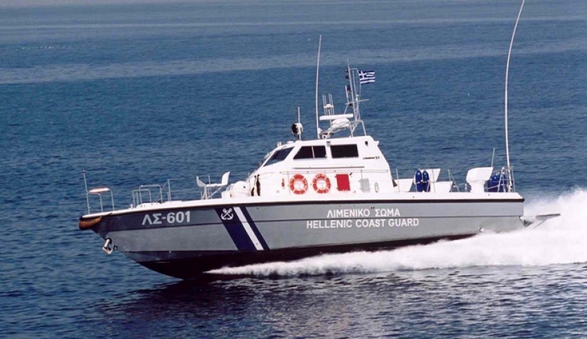 Στην Άνδρο το πρώτο πρόστιμο σε κωπηλάτη που αγνόησε την κακοκαιρία και βγήκε στη θάλασσα