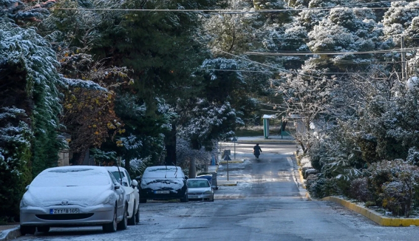 Η κακοκαιρία Μήδεια «κυκλώνει» την Ελλάδα, το έστρωσε στη Θεσσαλονίκη και κατεβαίνει Αττική
