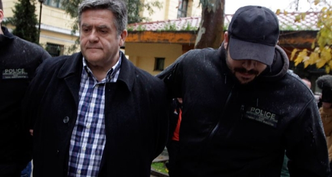 Ζητούσε μίζα για να δώσει κι άλλες «δουλειές»